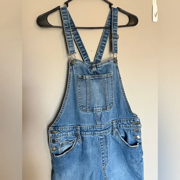 Universal Thread Blue Denim Overalls Size 8/29 - Picture 4 of 7